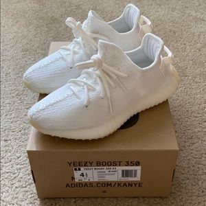 Yeezy Boost 350 V2 sz4.5 triple cream white NWT